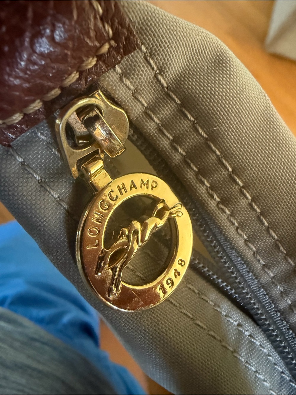 Longchamp Light Gray Purse - Picture 10 of 11